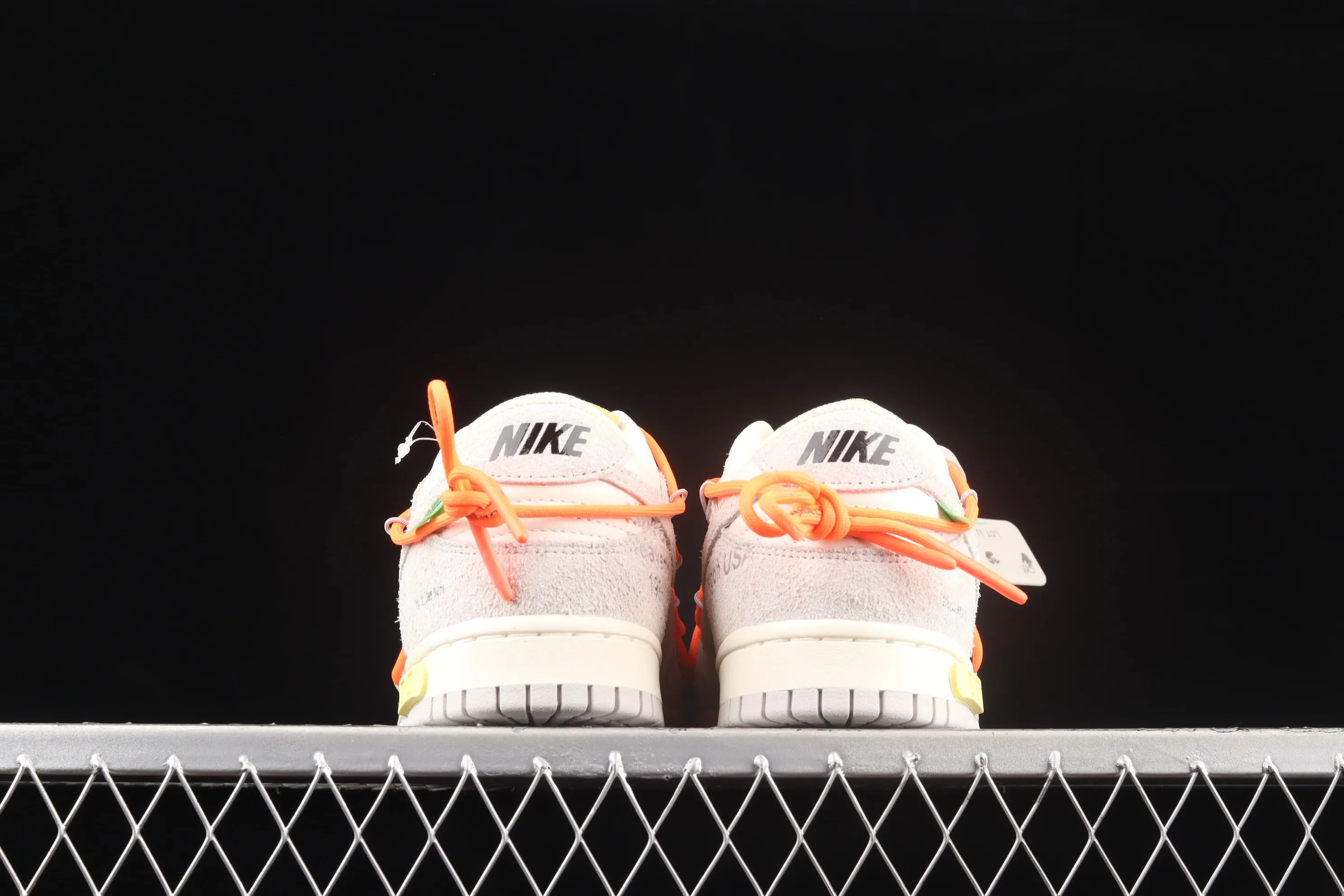 All categories Nk SB Dunk series Nk SB Dunk Low low-top sneakers pure original version OF x Nk Dunk Low OW SB smashed backboard fashion casual sneakers DJ0950-108
